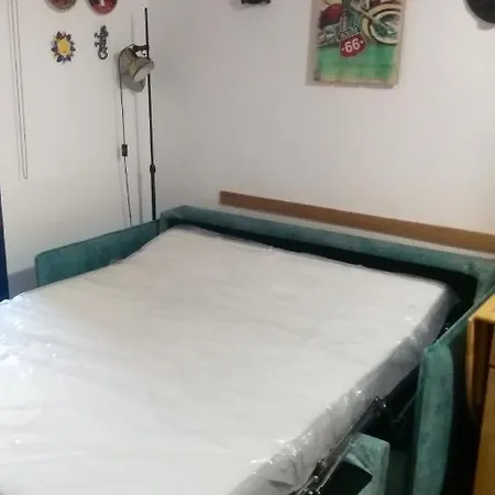 アパート Modern In With Terrace - 58 M² *