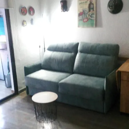 アパート Modern In With Terrace - 58 M² トレビエハ