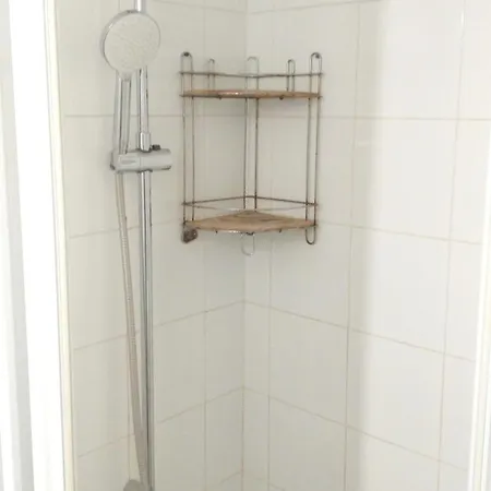 Modern In With Terrace - 58 M² *