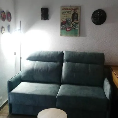 Modern In With Terrace - 58 M² Apartamento