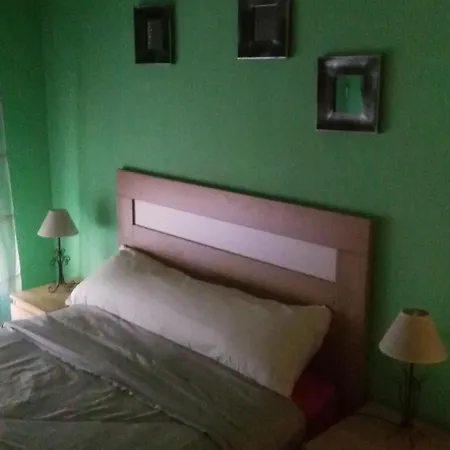 Modern In With Terrace - 58 M² Apartamento *