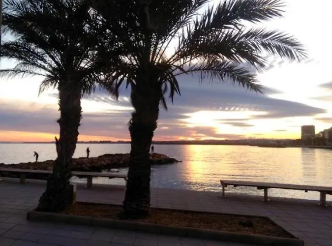 Modern In With Terrace - 58 M² Apartamento *