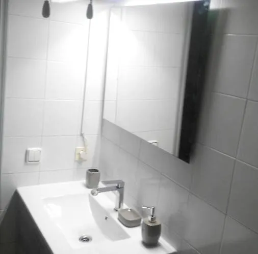 Modern In With Terrace - 58 M²