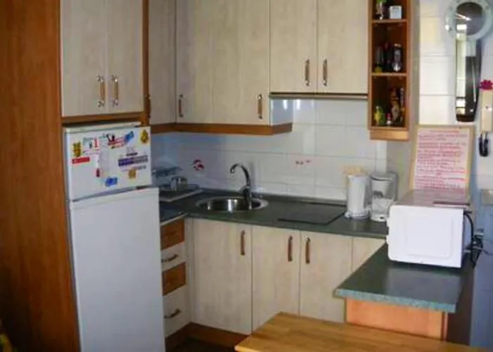 Modern In With Terrace - 58 M²